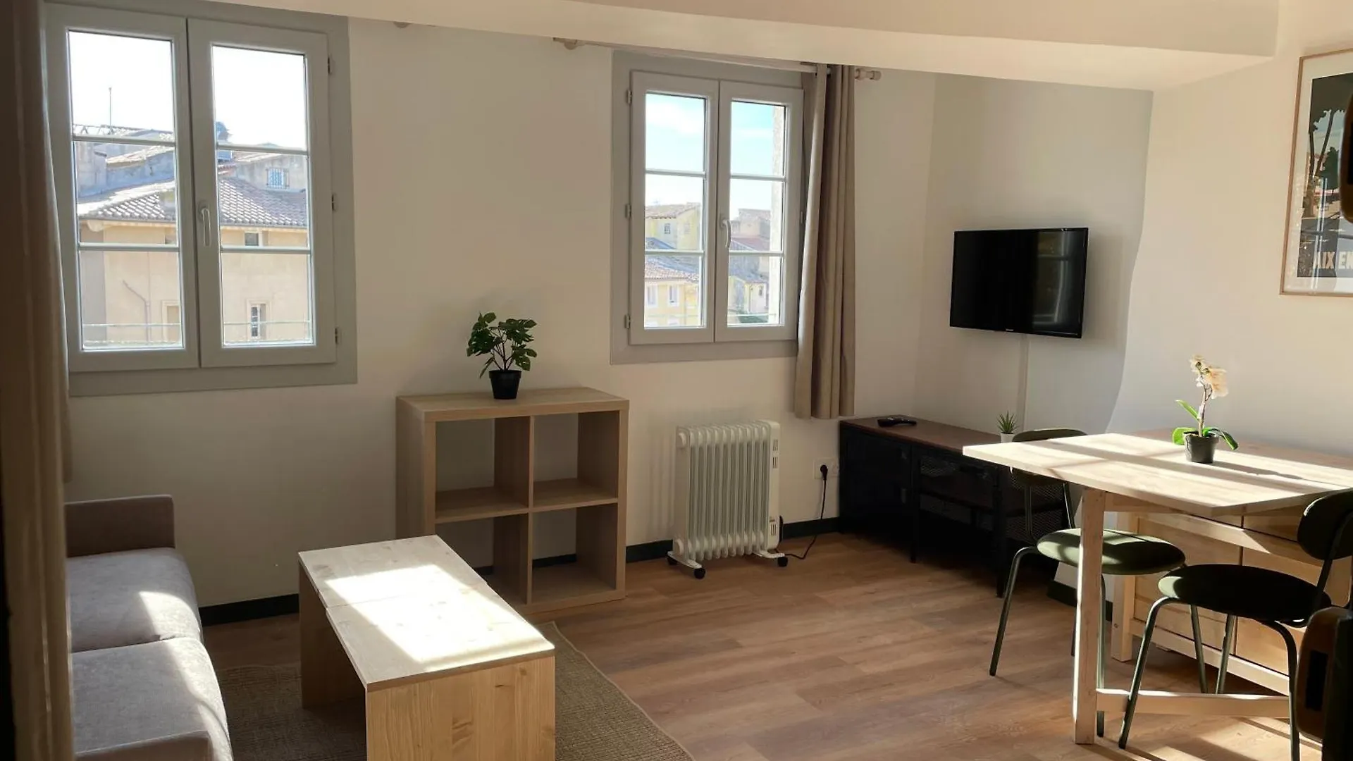 Apartment Studio Plein Centre 4Eme Etage Aix-en-Provence France